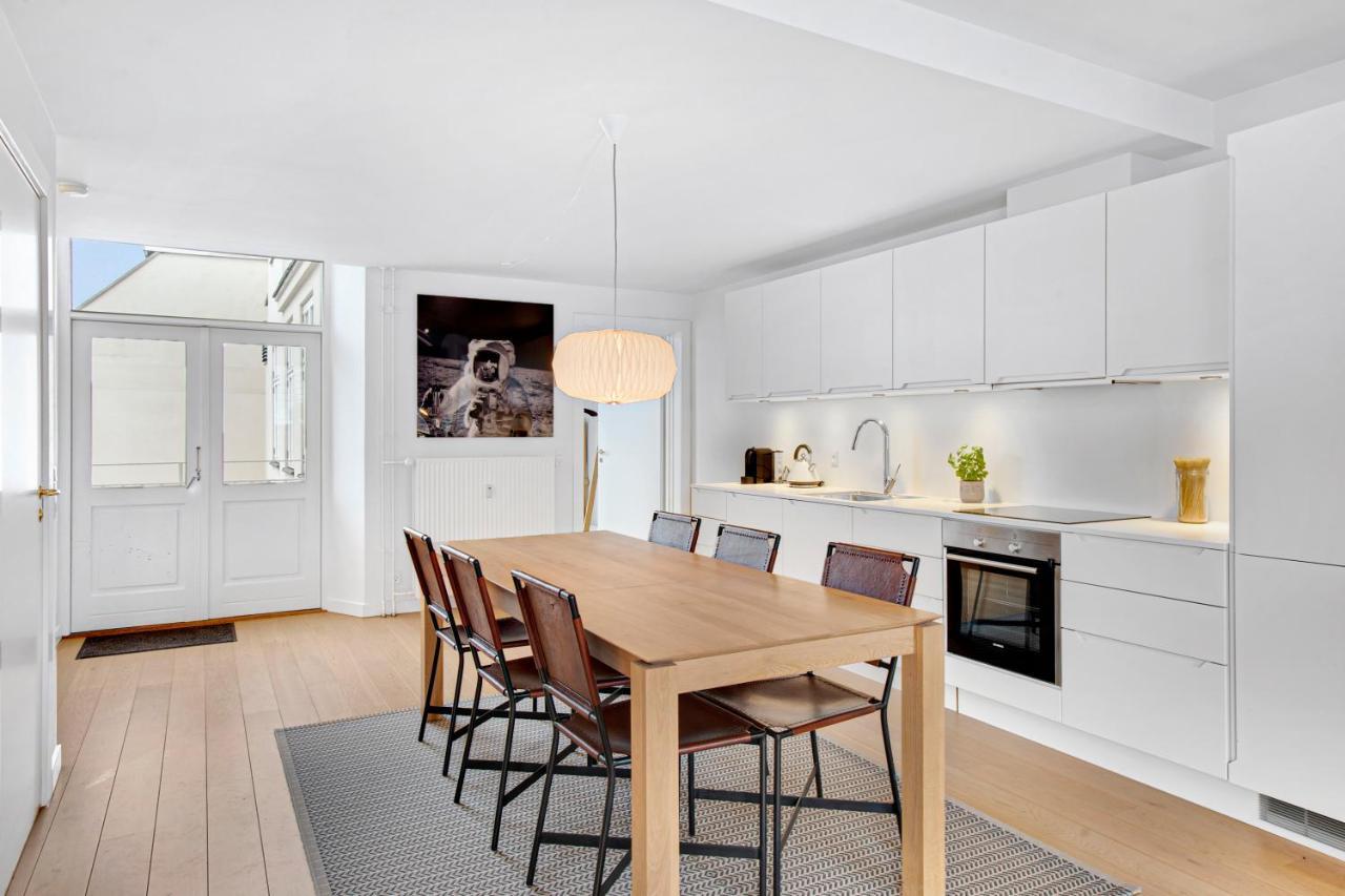 Sanders Monarch - Charming One-Bedroom Apartment With Two Balconies Copenhaga Exterior foto